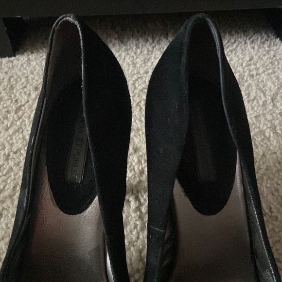 Banana Republic heels - Picture 3 of 12